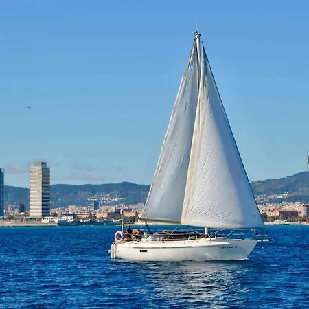Cozy Boat In Barcelona & Ac & Wifi & Parking *